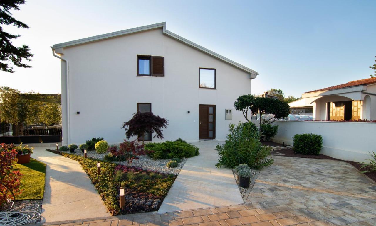 Villa Caprice - Krk Milohnici Екстер'єр фото