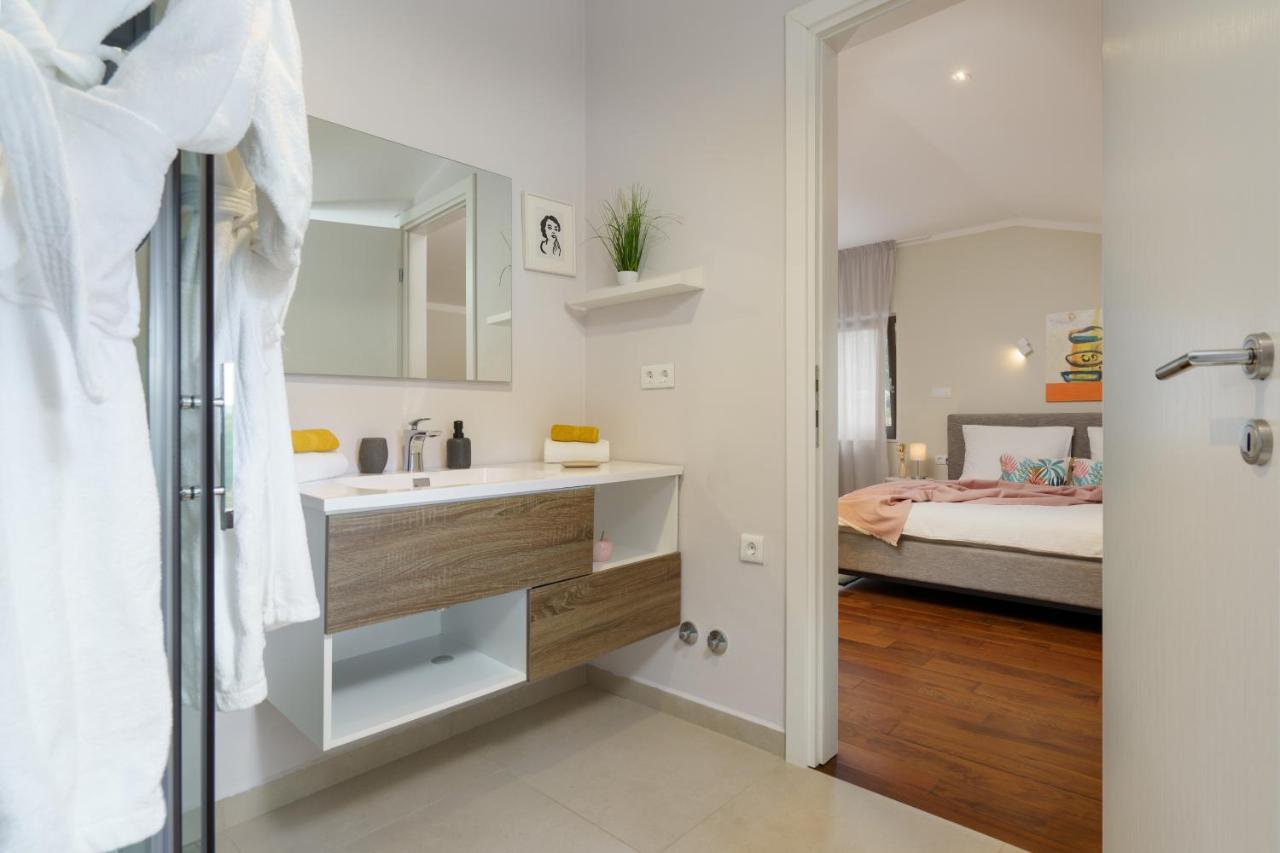 Villa Caprice - Krk Milohnici Екстер'єр фото